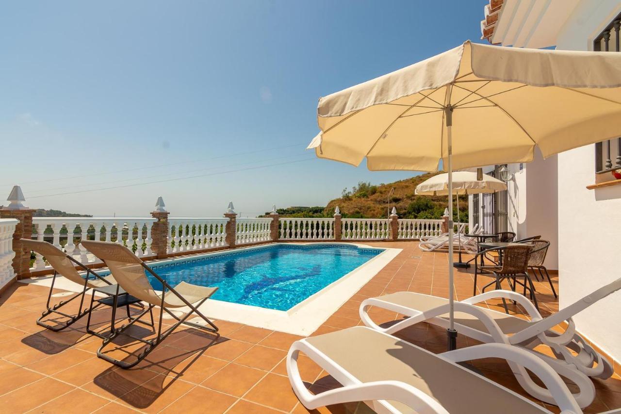 Villa Andalucia: Cerca De Todo, Intimidad Y Espacio Нерха Екстериор снимка